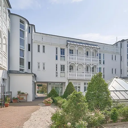Apartment 661, Seepark